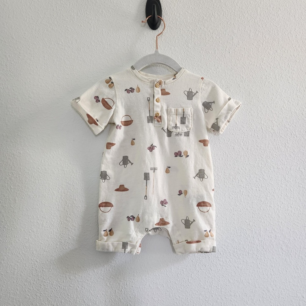 Organic Cotton‎ Baby size 6M Garden Print onesie Romper Cream